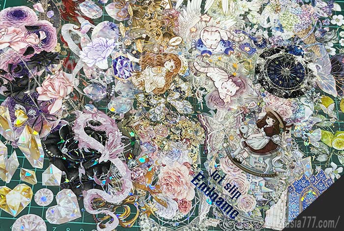 海外のマスキングテープ。PETタイプで水に強い。大ぶりな絵柄が多く、剥離紙付きなので、いろんな使い道がありそう。