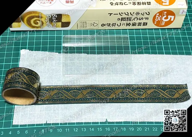 セリアのマスキングテープ。箔押しでキラキラ。