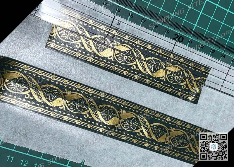 カードケースデコの作り方その1。マステを好みの長さにカット。
